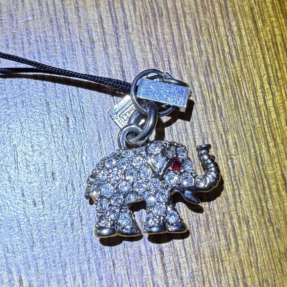 Coach Elephant Keychain Charm Silver with Rhinestones Rare - Picture 11 of 13